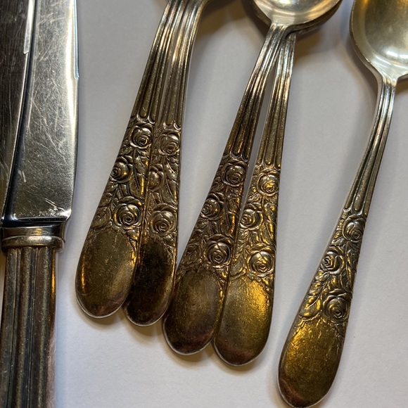 33 pieces Vintage flatware set Wallace plate silver inset - Picture 4 of 15